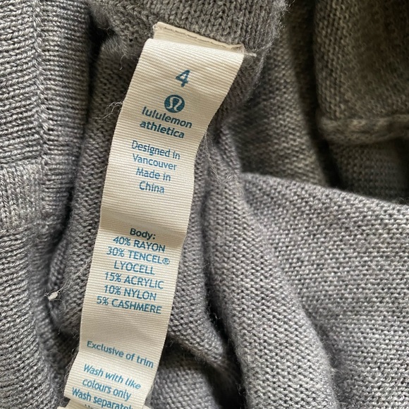 Lululemon Iconic Wrap Sweater- Striped Gray Size 4 - Picture 6 of 7